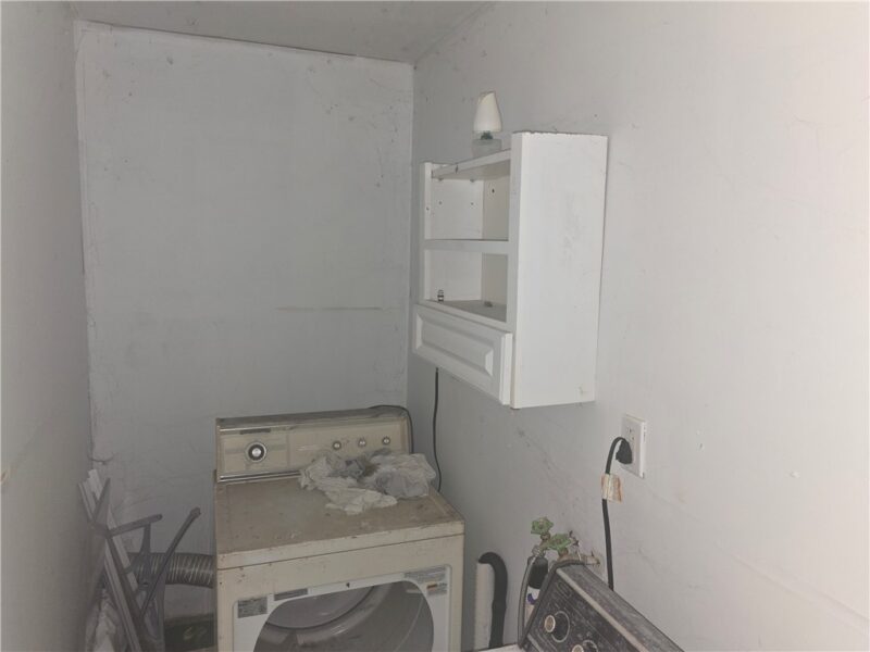 743 Indiana Ave — photo 7