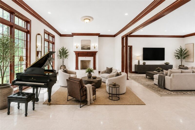 1060 Fox Chapel Road — photo 8