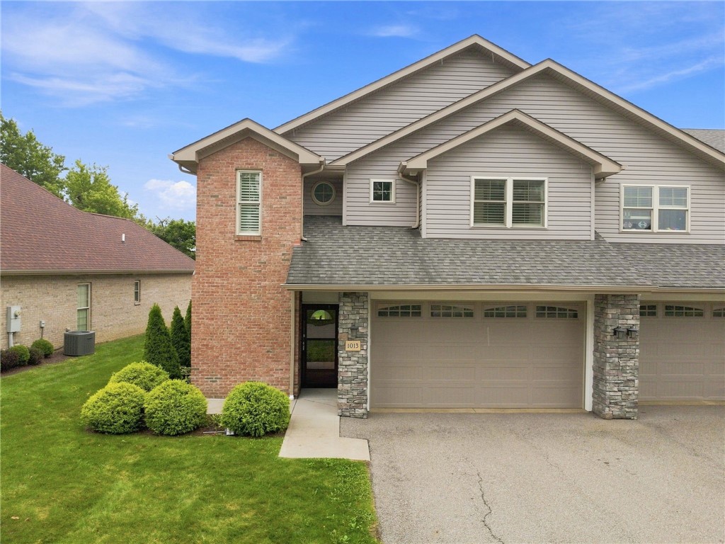 1013 Westwood Lane — photo 1
