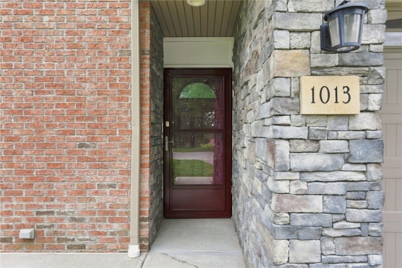 1013 Westwood Lane — photo 3