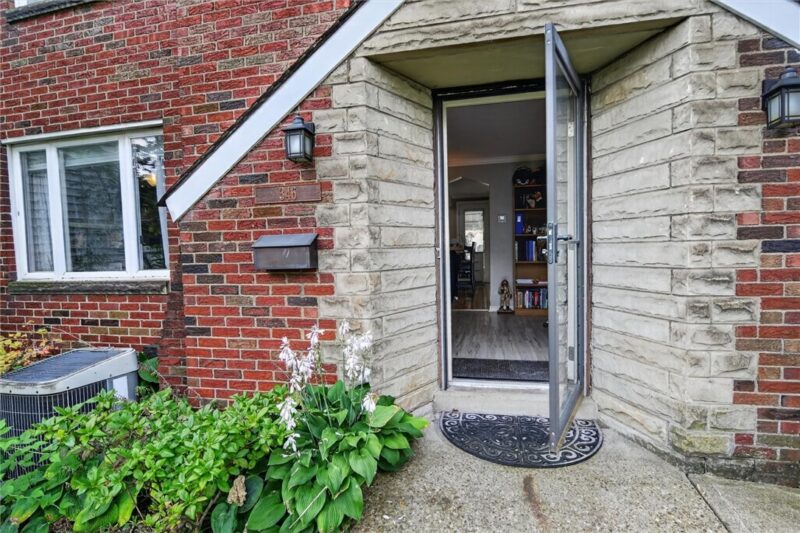 346 Mayville Ave — photo 3