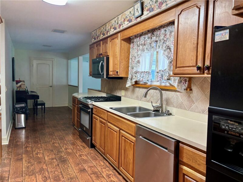 157 Randall Dr — photo 8