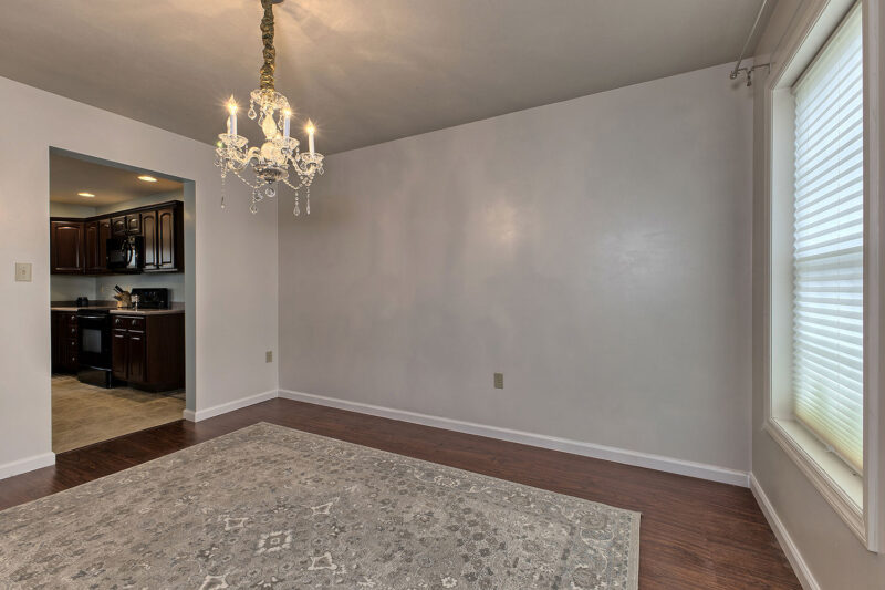 125 Ashton DRIVE — photo 8
