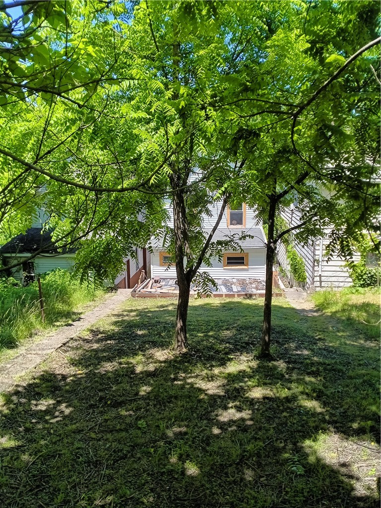 210 N 4TH STREET — photo 4