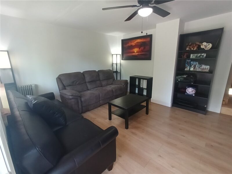 210 N 4TH STREET — photo 8