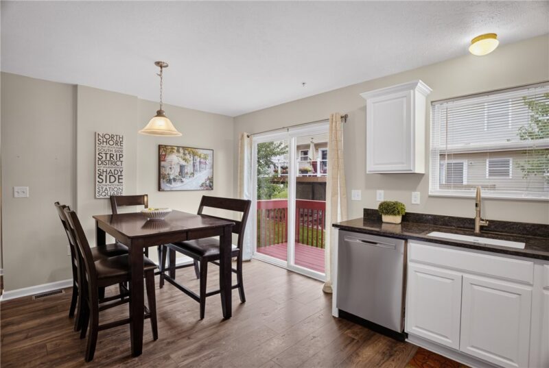 202 Ascot Court — photo 7