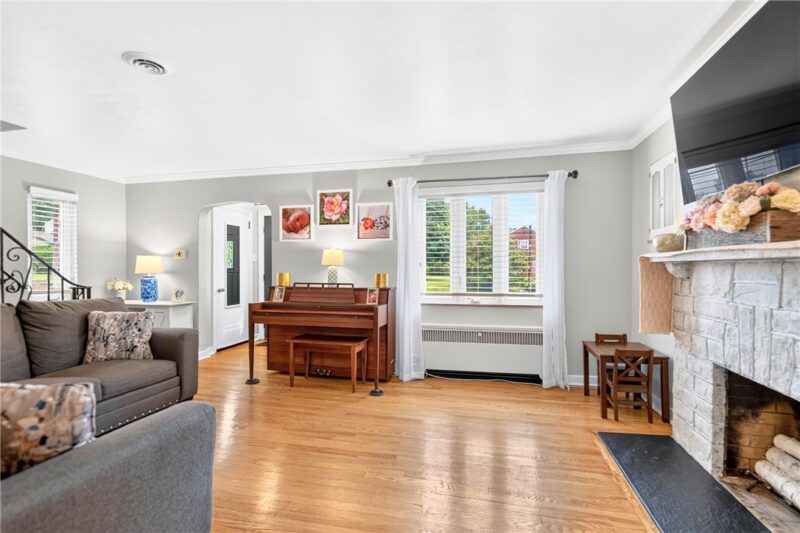 4800 Roberta Dr — photo 3