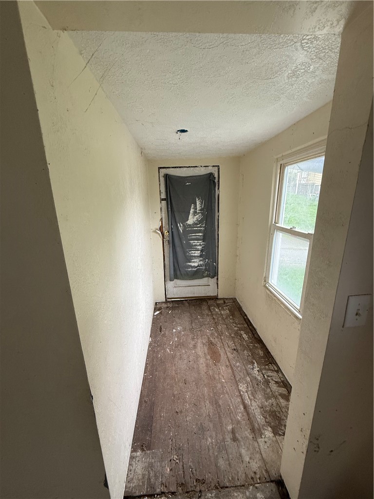 2 Bell Ave — photo 5