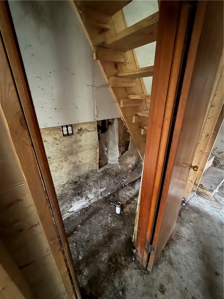 2 Bell Ave — photo 8