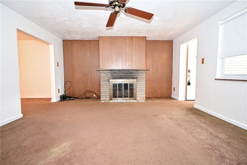 2105 Ridge Rd — photo 4