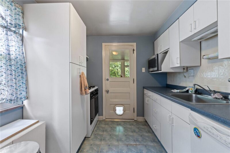 401 Parkridge Dr — photo 8