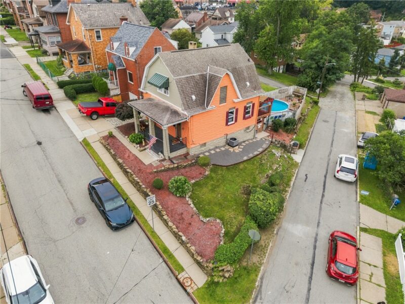 300 Winterhill St — photo 3