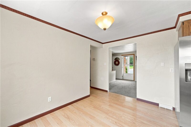 1134 Cardinal Dr — photo 6
