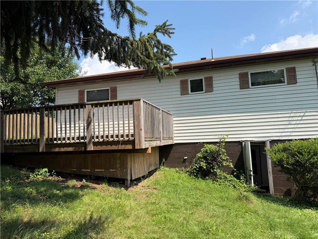 111 Adams St — photo 1