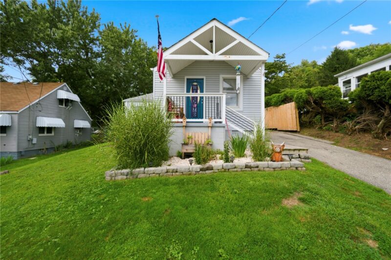1107 Elk Ave — photo 2