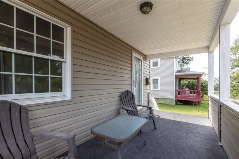 1301 Wade St — photo 3