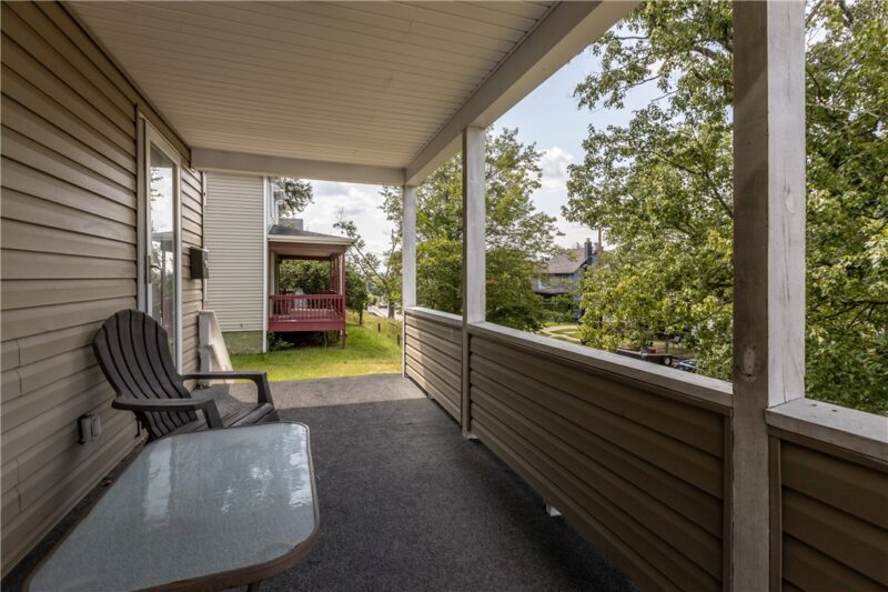 1301 Wade St — photo 4