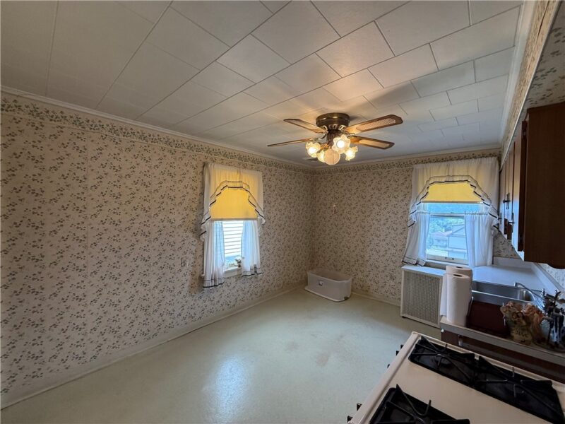 808 Meadow Ave — photo 8