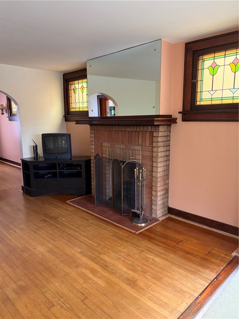 667 Margaret St — photo 6