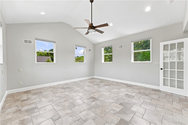 2587 Cole Road — photo 8