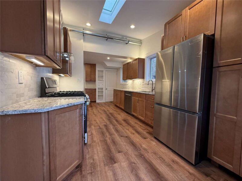 319 Carnegie Pl — photo 8