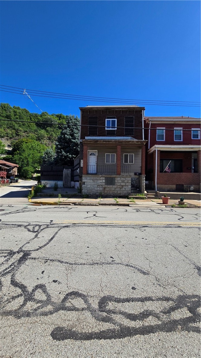 102 N Main Street — photo 2