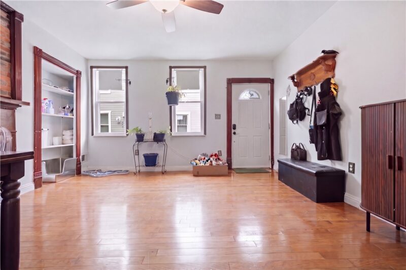 1920 Harcum Way — photo 7