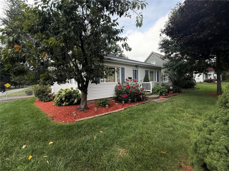 2401 N Mercer Street — photo 2