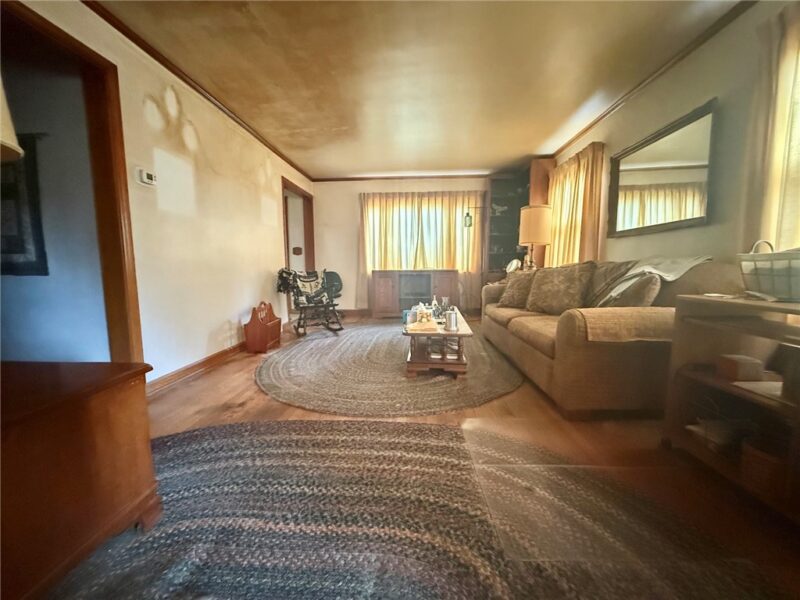 2401 N Mercer Street — photo 8