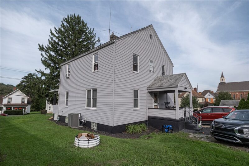1309 Main St — photo 2