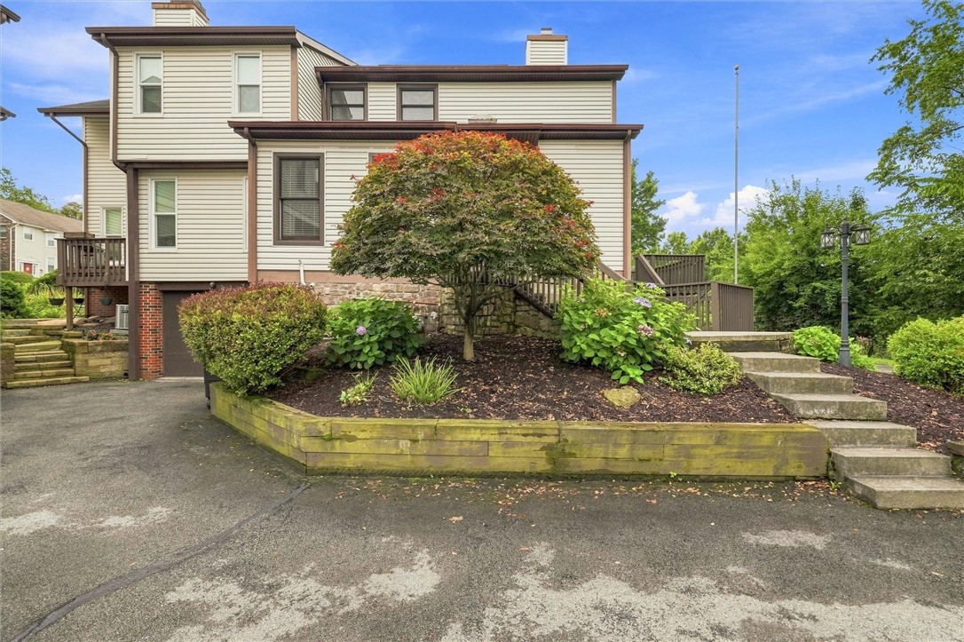 212 Spring Run Dr 212 — photo 1