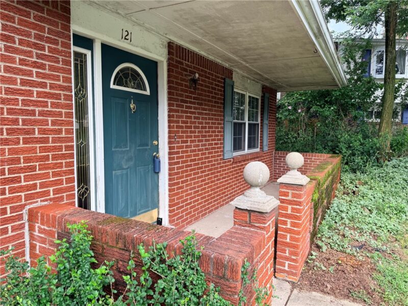 121 Knoll Dr — photo 2