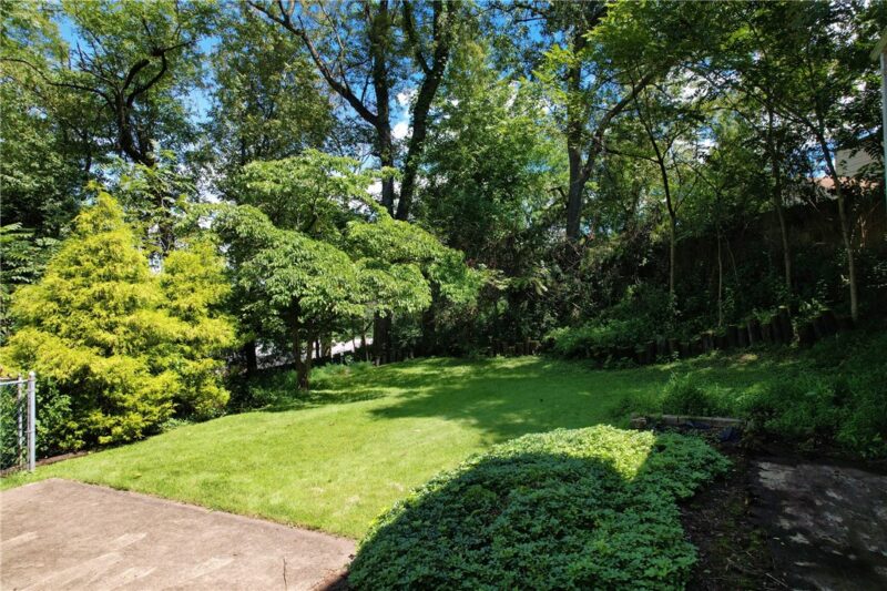 121 Knoll Dr — photo 8