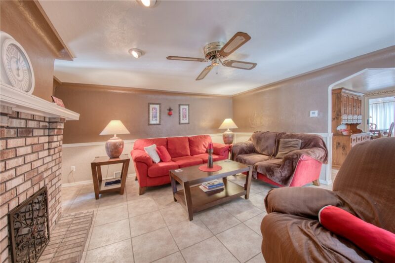 1414 Lower Bull Run Rd — photo 2