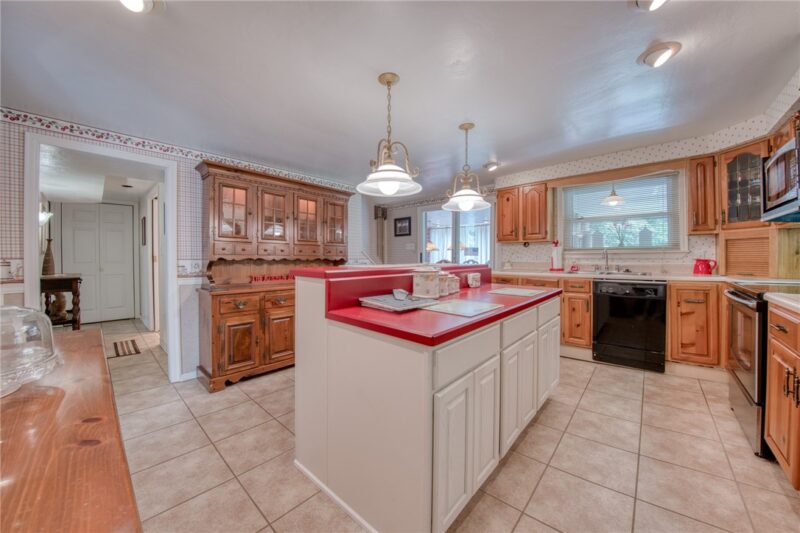 1414 Lower Bull Run Rd — photo 3