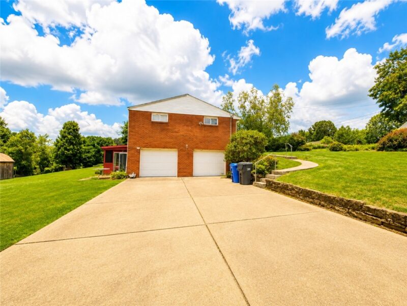 124 Tanglewood Dr — photo 4