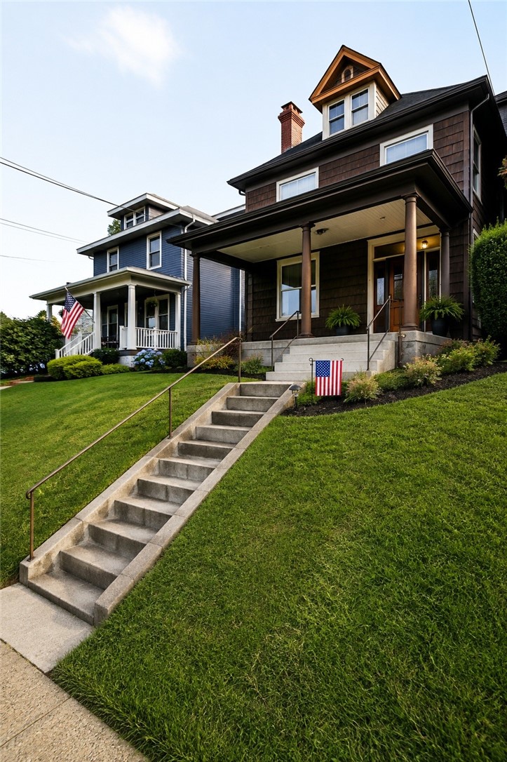 704 Lincoln St — photo 3