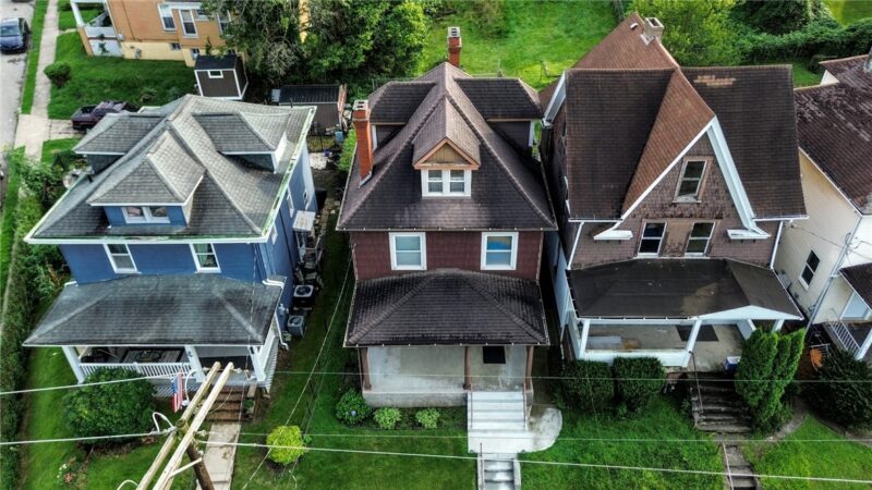 704 Lincoln St — photo 4