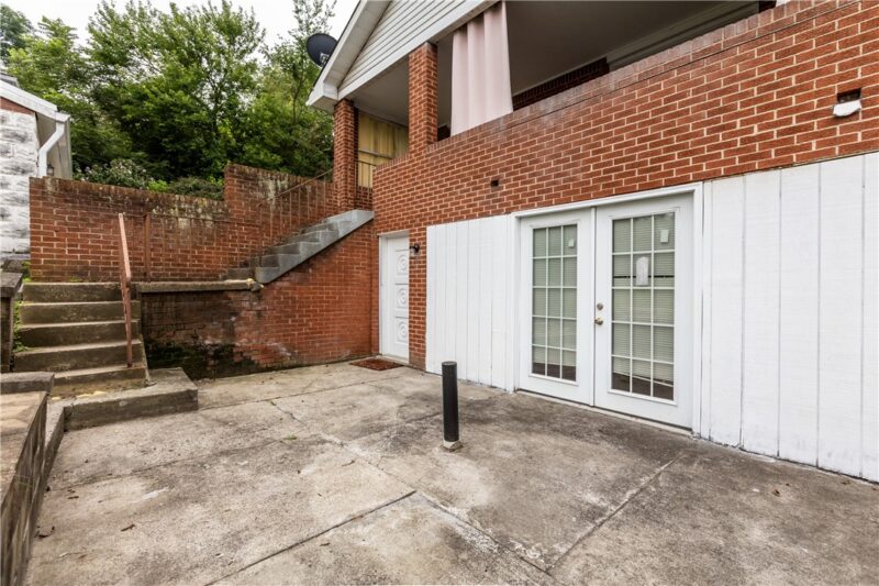 7913 Lloyd Ave — photo 6