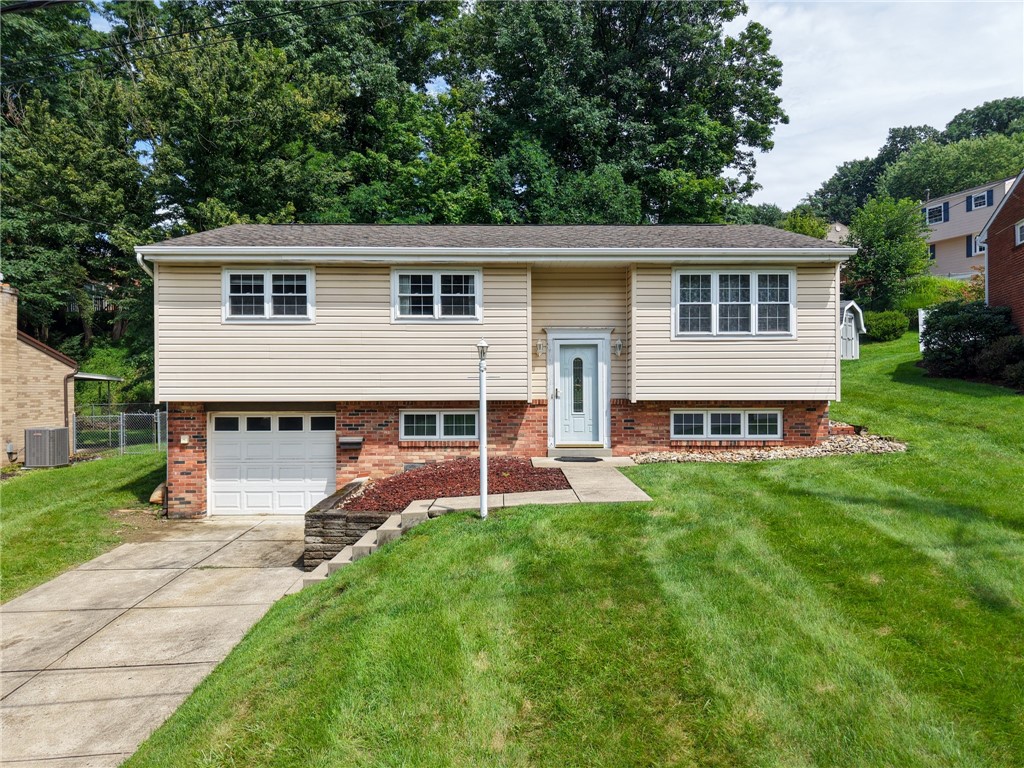110 York Dr — photo 1