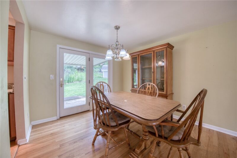 110 York Dr — photo 5