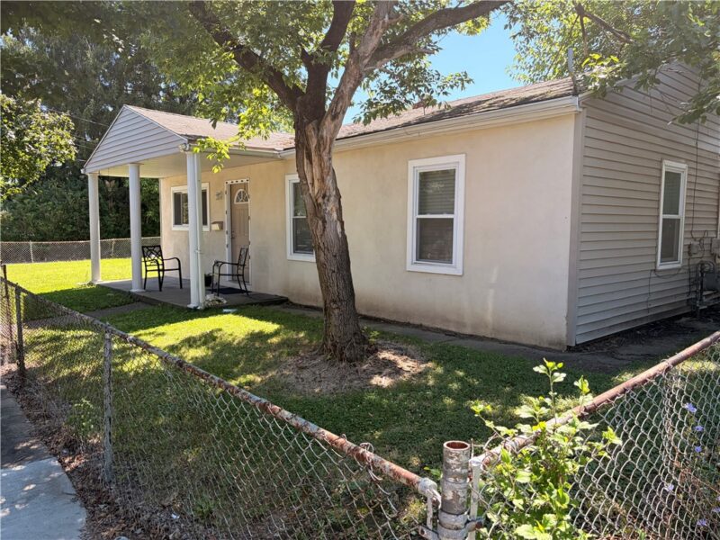 216 Halcomb Ave — photo 4