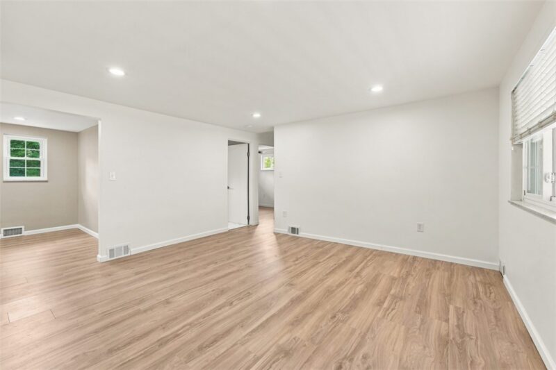 779 Darlington St — photo 6
