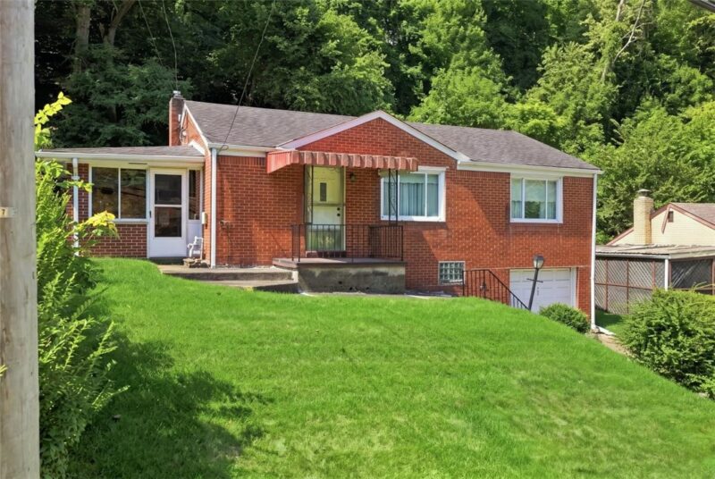 522 Naysmith Rd — photo 2