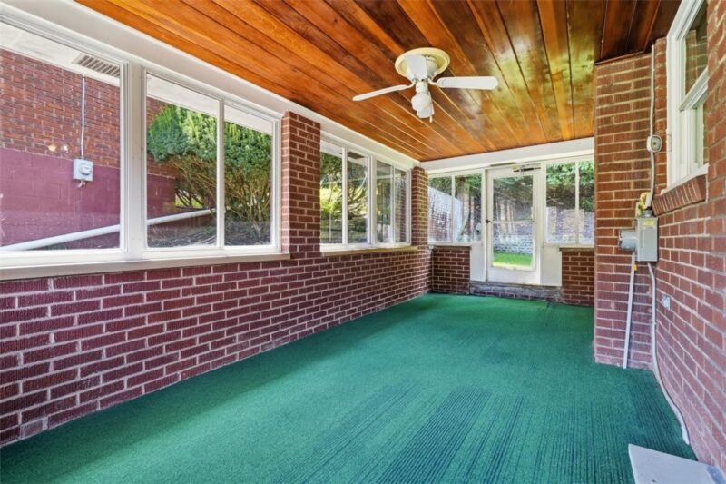 522 Naysmith Rd — photo 4
