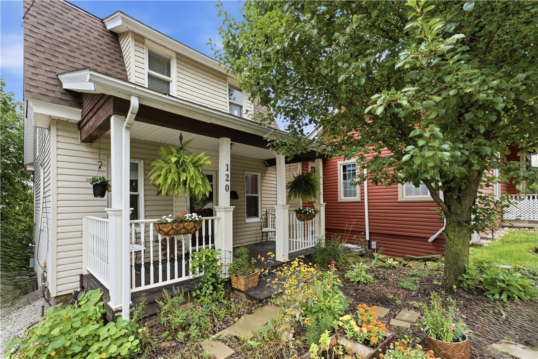 120 Morton Avenue — photo 1