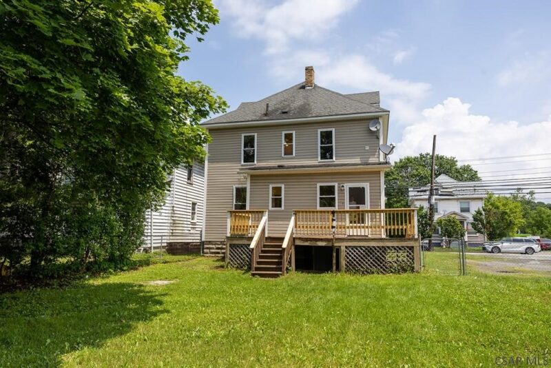 342 E Main St — photo 2