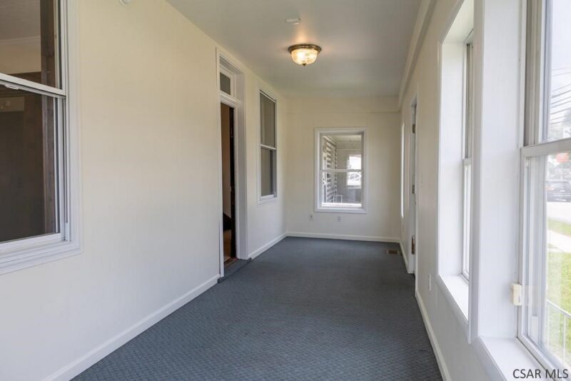 342 E Main St — photo 3