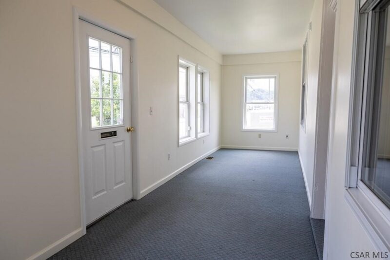342 E Main St — photo 4