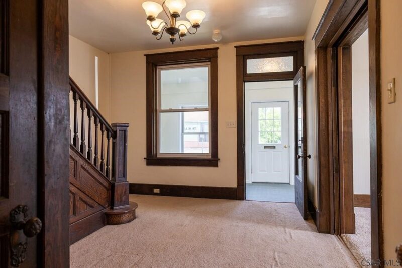 342 E Main St — photo 7